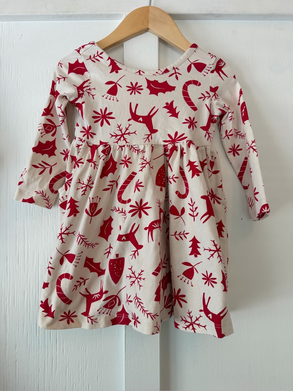 Hanna Andersson Christmas Dress, Size: 2T.